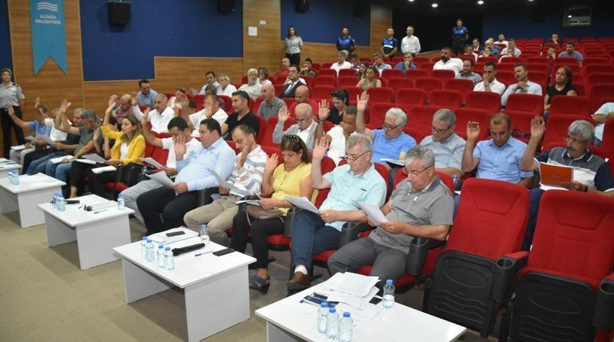 Aliağa Belediye Meclisi ikinci birleşim i&ccedil;in toplanıyor