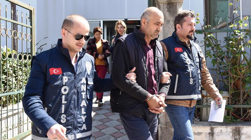 Çifte cinayet sanığı için 'haksız tahrik indirimi' istendi