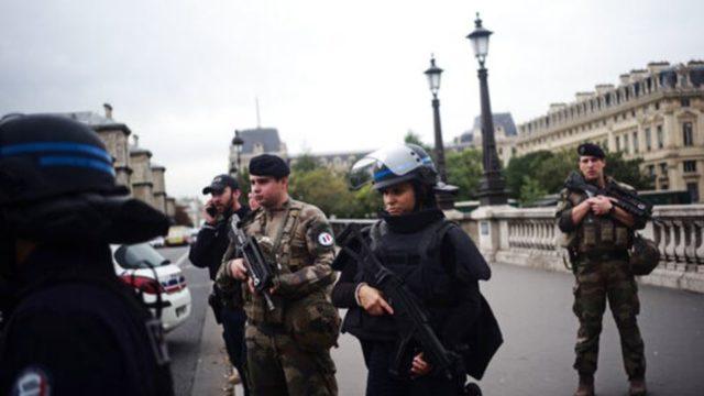 Paris Emniyet Müdürlüğü'nde Trajedi: 5 Polis Öldü