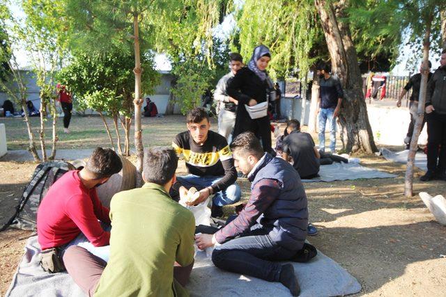 Ayvalık'ta 91 kaçak göçmen yakalandı