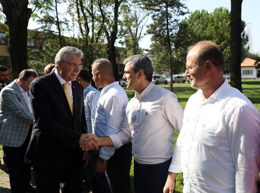 Başkan Y&uuml;ce, muhtarlarla bir araya geldi