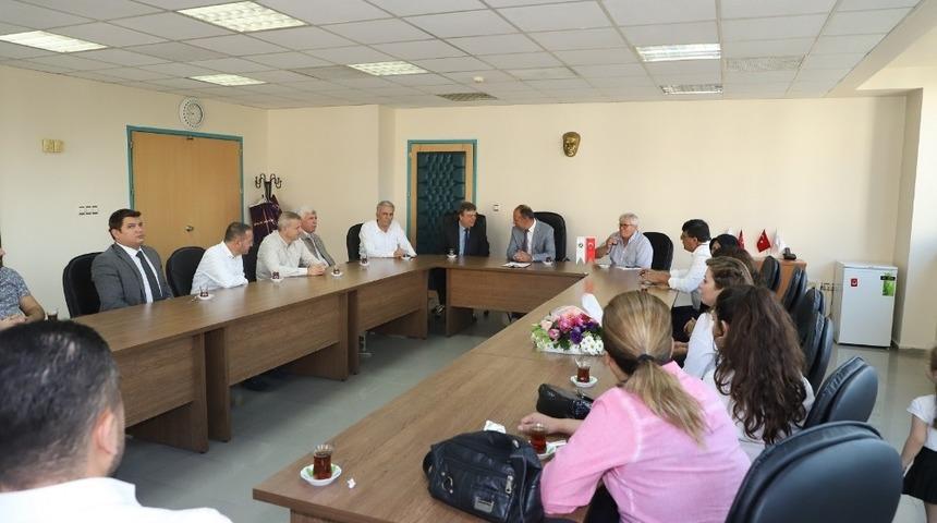 Arnavutlardan Başkan Akın&rsquo;a teşekk&uuml;r