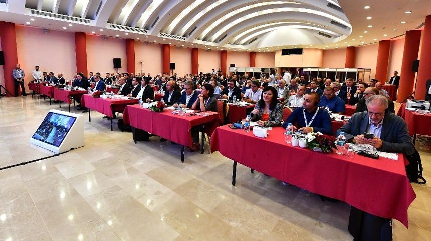 Yerel y&ouml;netim ve sendikalar i&ccedil;in dayanışma mesajı