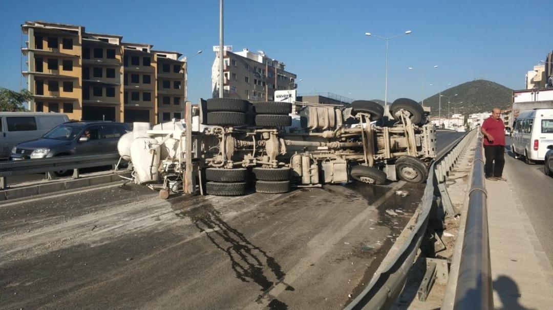 Kuşadası&rsquo;nda faciadan d&ouml;n&uuml;ld&uuml;