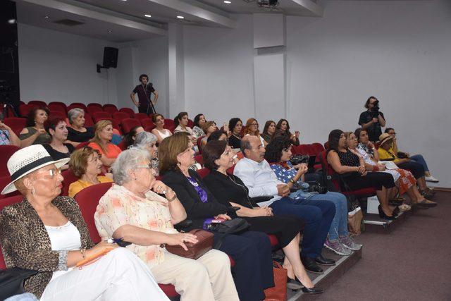 İzmir'de 410 çocuk koruyucu ailenin yanında