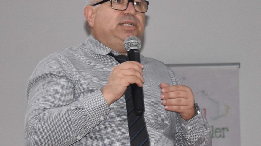 İzmir'de 410 &ccedil;ocuk koruyucu ailenin yanında