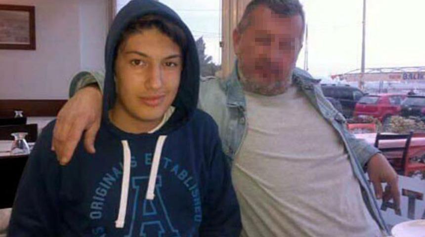 Oğlunu kalbinden bıçaklayan baba serbest bırakıldı