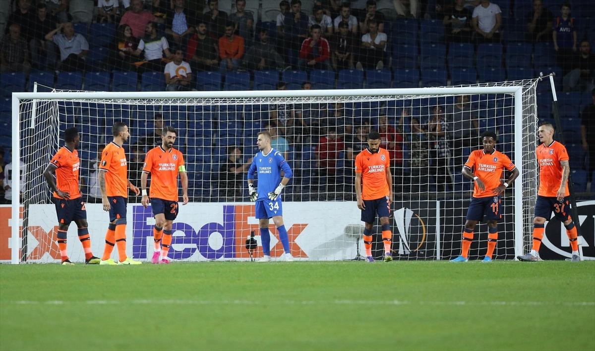 Başakşehir'e uzatma şoku! Yine olmadı