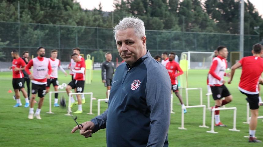 Marius Sumudica: Gaziantep Futbol Kul&uuml;b&uuml;'n&uuml; ligde tutacağım