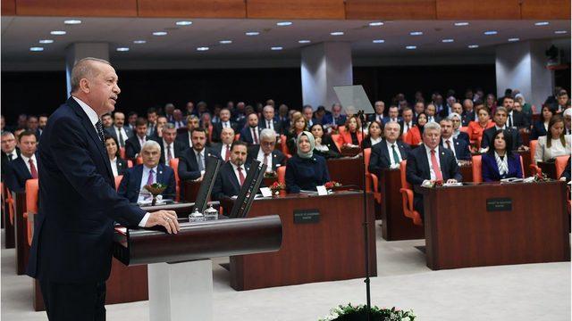 AKP'nin ve Cumhur İttifakı partilerinin TBMM'de bir anayasa değişikliği yapmaya yetecek çoğunluğu bulunmuyor