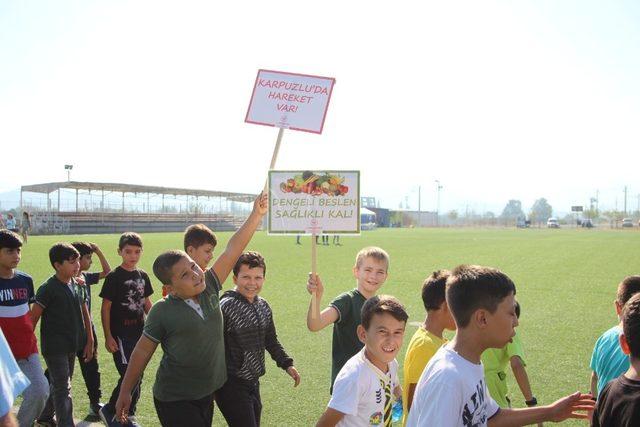 Karpuzlu’da ‘Çocukluk çağı obezitesi’ farkındalık yürüyüşü yapıldı