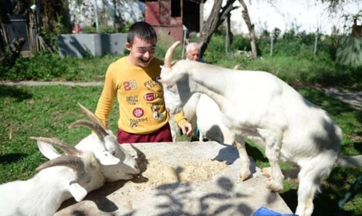 Down sendromlu Yasin Soyalp'e ke&ccedil;ili terapi!