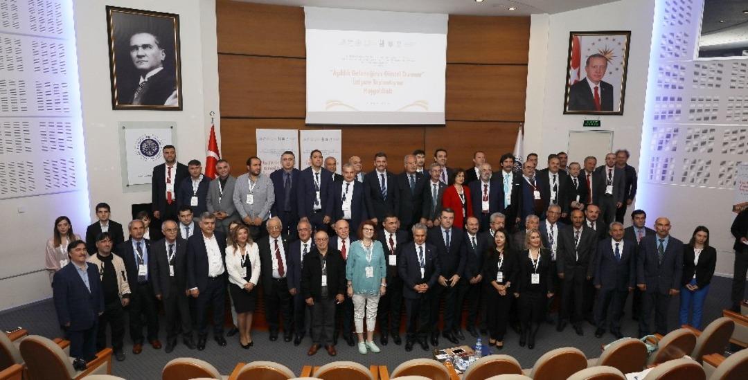 &Acirc;şıklık geleneğinin g&uuml;ncel durumu Atat&uuml;rk &Uuml;niversitesi&rsquo;nde konuşuldu