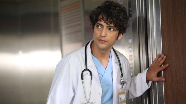 Mucize Doktor'un Ali'si Taner Ölmez ve sevgilisi  Ece Çeşmioğlu'na beğeni yağdı