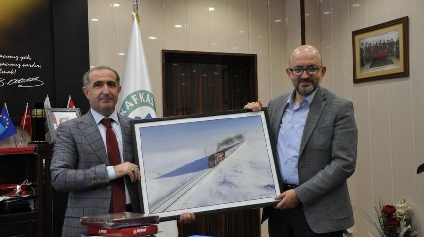 Rektör Prof. Dr. Adem Korkmaz’dan KAÜ’ye ziyaret