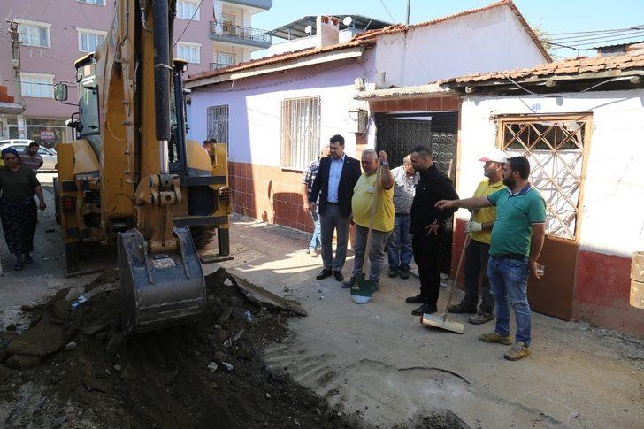 Turgutlu’da bozuk yollarda asfalt çalışmaları başladı G3