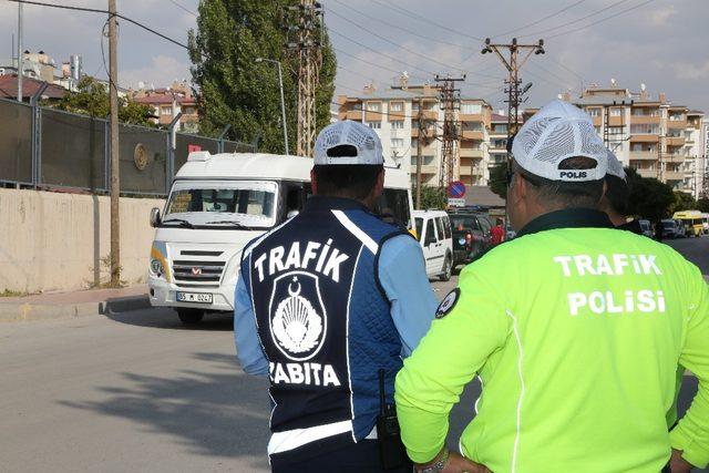 Van’da toplu ulaşım araçlarında denetim