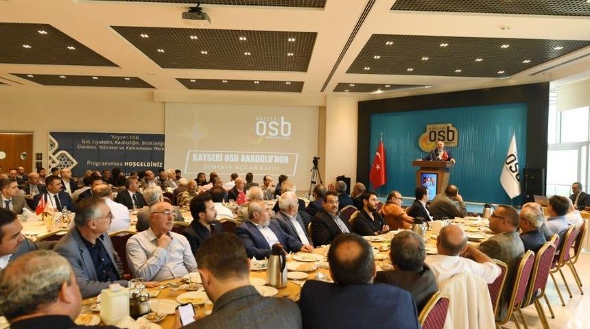 OSB’de Sanayicilerle Bilgilendirme Toplantısı Gerçekleştirdi