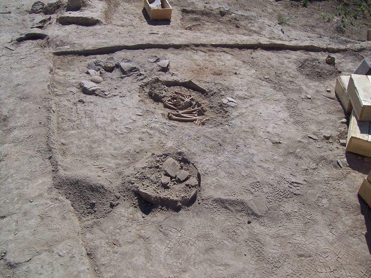 Arslantepe'de 5700 yıllık çocuk iskeleti bulundu G2