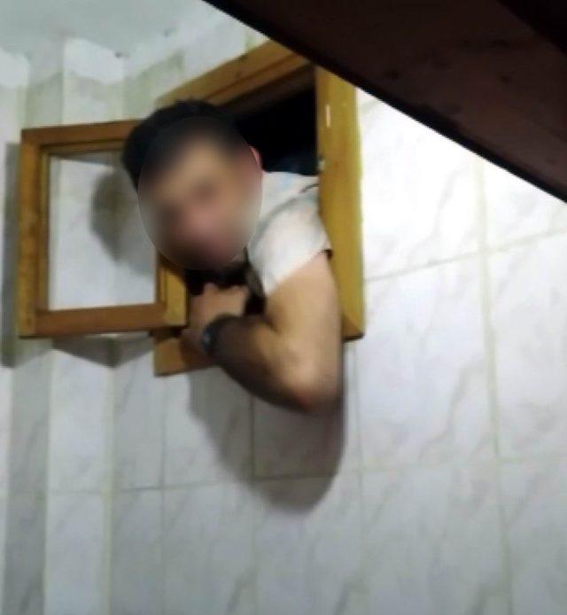 Aranan şahıs yakalanmamak için evine kadın kıyafetiyle girip çıkmış