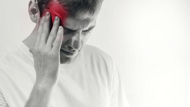 Şiddetli baş ağrısı neden olur? Beyin tümörü nedir? Beyin tümörü belirtileri nelerdir?