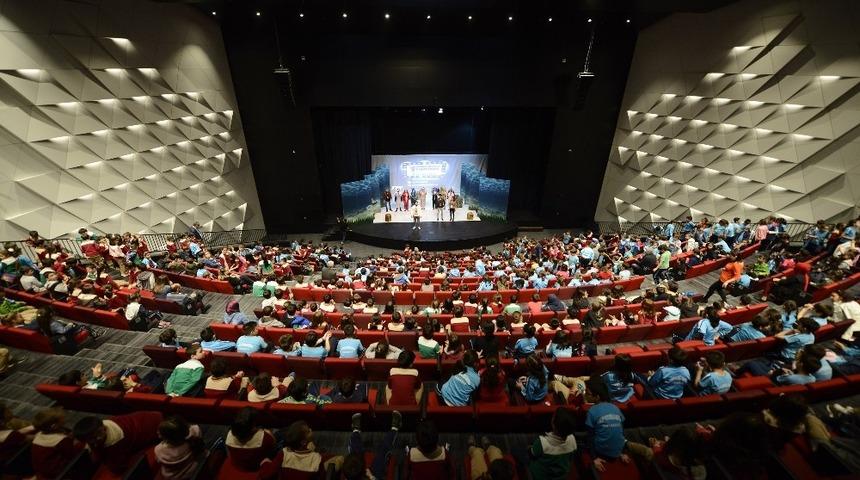 Denizli B&uuml;y&uuml;kşehir Belediyesi Şehir Tiyatrosu sezona hızlı başlıyor