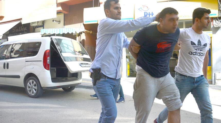 Yalova'da polisten ka&ccedil;tılar,&nbsp;Bursa'da kaza yapınca yakalandılar