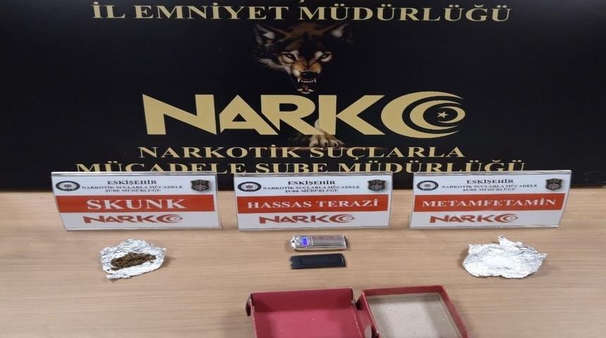 Eskişehir&rsquo;de uyuşturucu operasyonu: 5 g&ouml;zaltı