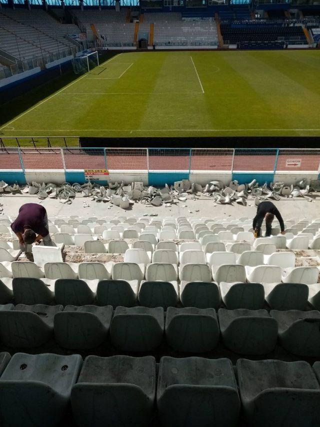 Kazım Karabekir Stadı’nda 3 bin koltuk yenilendi