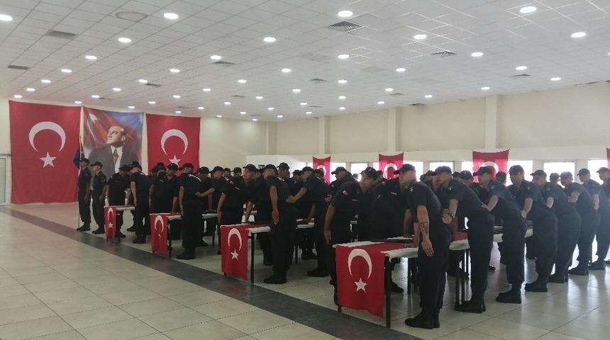 Aliağa&rsquo;da kısa d&ouml;nem askerlerin yemin t&ouml;reni heyecanı