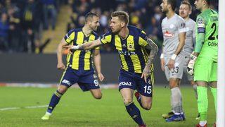 Serdar Aziz Fenerbahçe'den ayrılacağına dair haberleri yalanladı