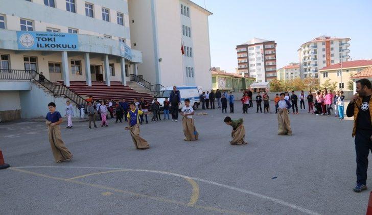Erzurum’da ‘Dünya Yürüyüş Günü’ etkinliği yapıldı G3
