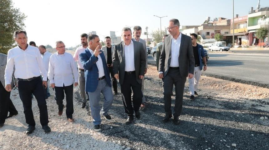 Akçakale’de yol çalışmaları incelendi