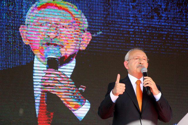 Kılıçdaroğlu mikrofonsuz konuştu (2)