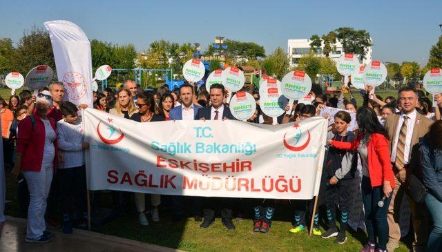 Obezite ile mücadele için yürüdüler 1