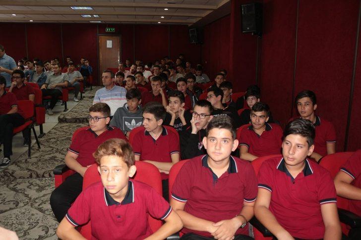 Öğrenciler Başkan Dağlı ve Avukat Özçelik’i ağırladı G1