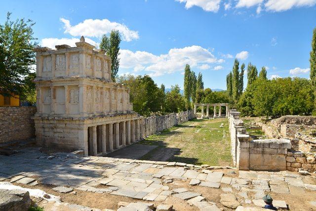 Aphrodisias’ta kazılar Geyre Vakfı desteğiyle sürüyor