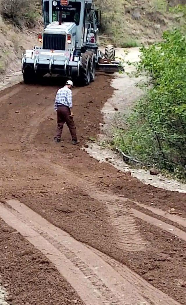 Kızı Gamze okula gidebilsin diye yol yaptıran babaya destek yağdı