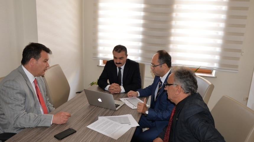 Yetişkin eğitimciler de teknolojiye uyum sağlayacak