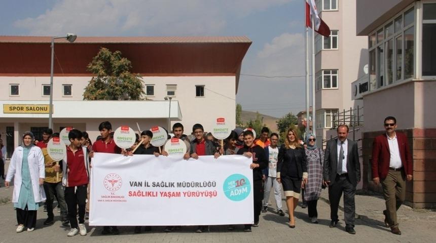 Van’da ‘Dünya Yürüyüş Günü’ etkinliği
