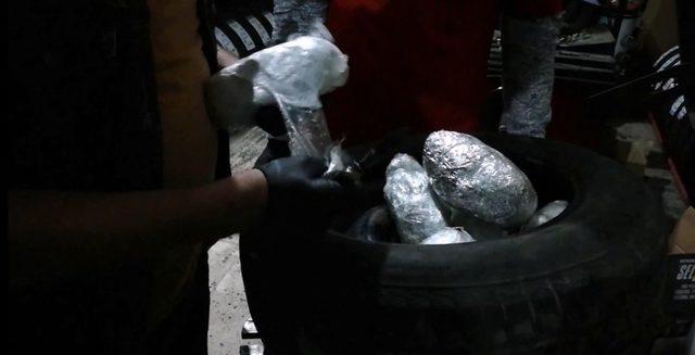 Lastikte zulalanan 1,5 kilo skunk maddesi ele geçirildi