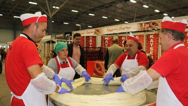 Van’da ‘2. Yöresel Ürünler ve Hediyelik Eşya Fuarı’ açıldı