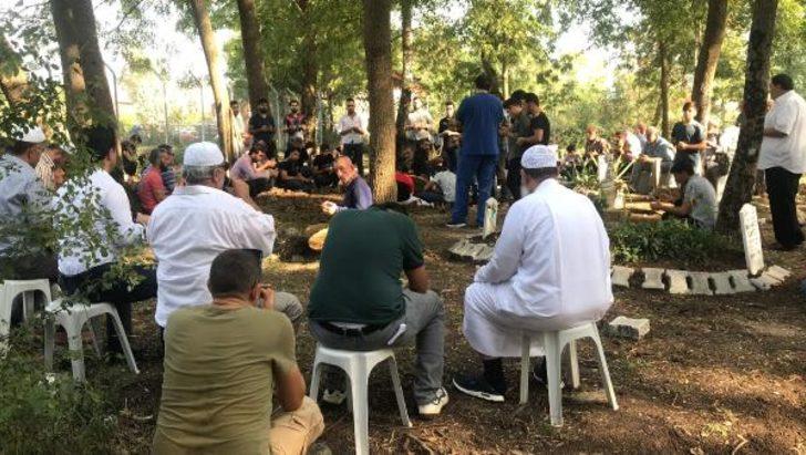 Mezarlık kapısında korkunç görüntü! Böyle bulundu G3