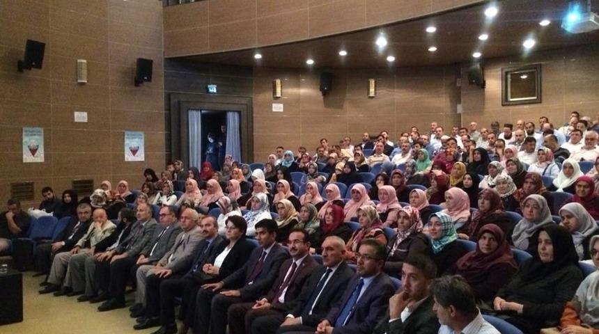 Çaycuma’da Camiler ve Din Görevlileri Haftası konferansı gerçekleşti