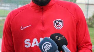 Jean Armel Kana Bıyık: Umarım Başakşehir'e bir sürpriz yaparız