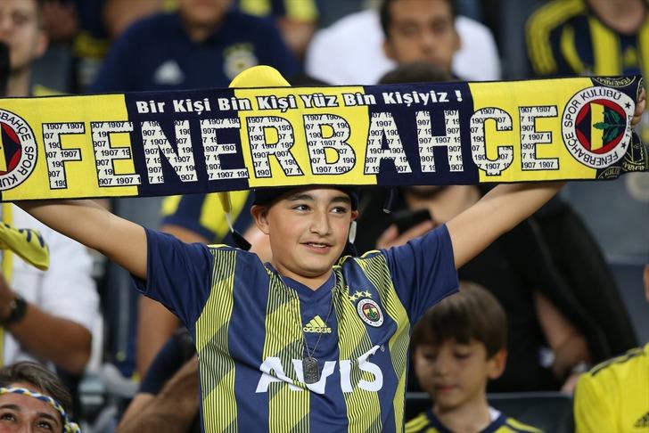 Erman Toroğlu: Vedat Muriç'e kırmızı kart çıkmalıydı G3