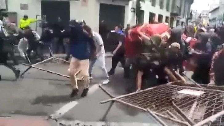 Ekvador'da, hükümet karşıtı protestolarda 350 gözaltı G1