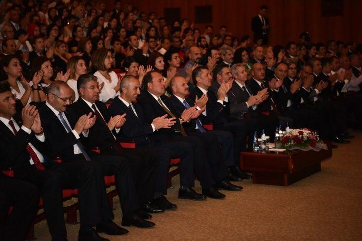 Milli Eğitim Bakanı Ziya Selçuk Eskişehirli öğretmenlerle buluştu G3