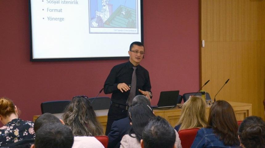 Açıköğretim’de araştırmalarda yaygın yöntem sorunları konuşuldu