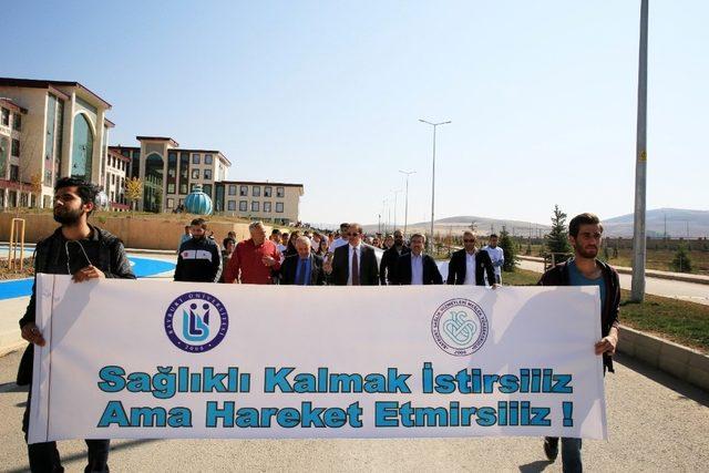 Bayburt Üniversitesi sağlık için yürüdü